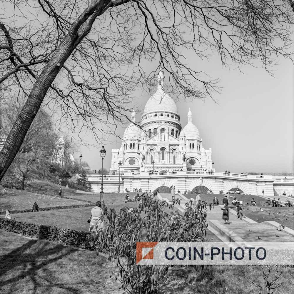 The Basilique du Sacré-Cœur: A Beacon of Faith and Art Atop Montmartre The Basilique du Sacré-Cœur: A Beacon of Faith and Art Atop Montmartre